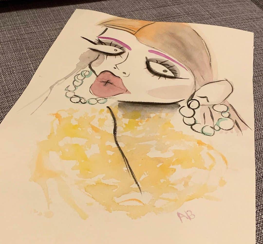 Abby Chenのインスタグラム：「又畫一張醜怪的」