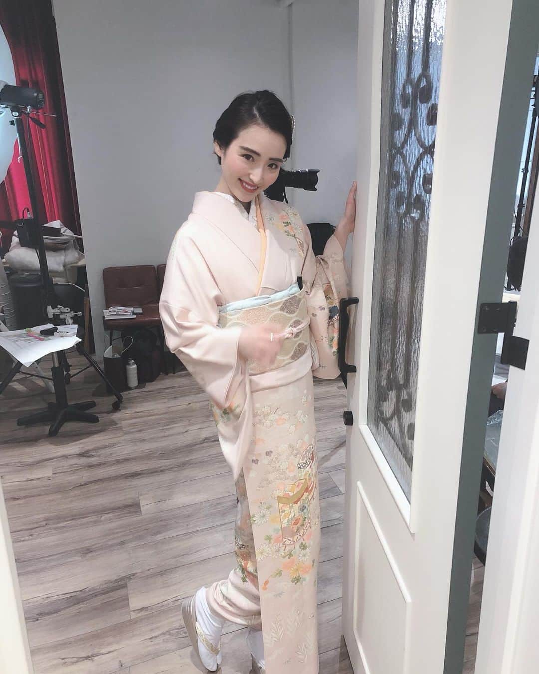 齊藤家澄さんのインスタグラム写真 - (齊藤家澄Instagram)「#新宿  #伊勢丹 #撮影 #七五三 #着物 #お行儀よくなる #和 #japan #👨‍👨‍👧‍👦💗 #family #ファミリー  #4人のママ役 #なりたいな！なりたいな！ #銀座のママ #になりたいな♡ #🌈 #女将 #演歌歌手 #演歌ナトリウム #テルル #かわいい #クリプトン #🥰 #ありがとうございました💓  キッズモデルかわいすぎる👼🏻💓」1月20日 15時32分 - kanchi_w