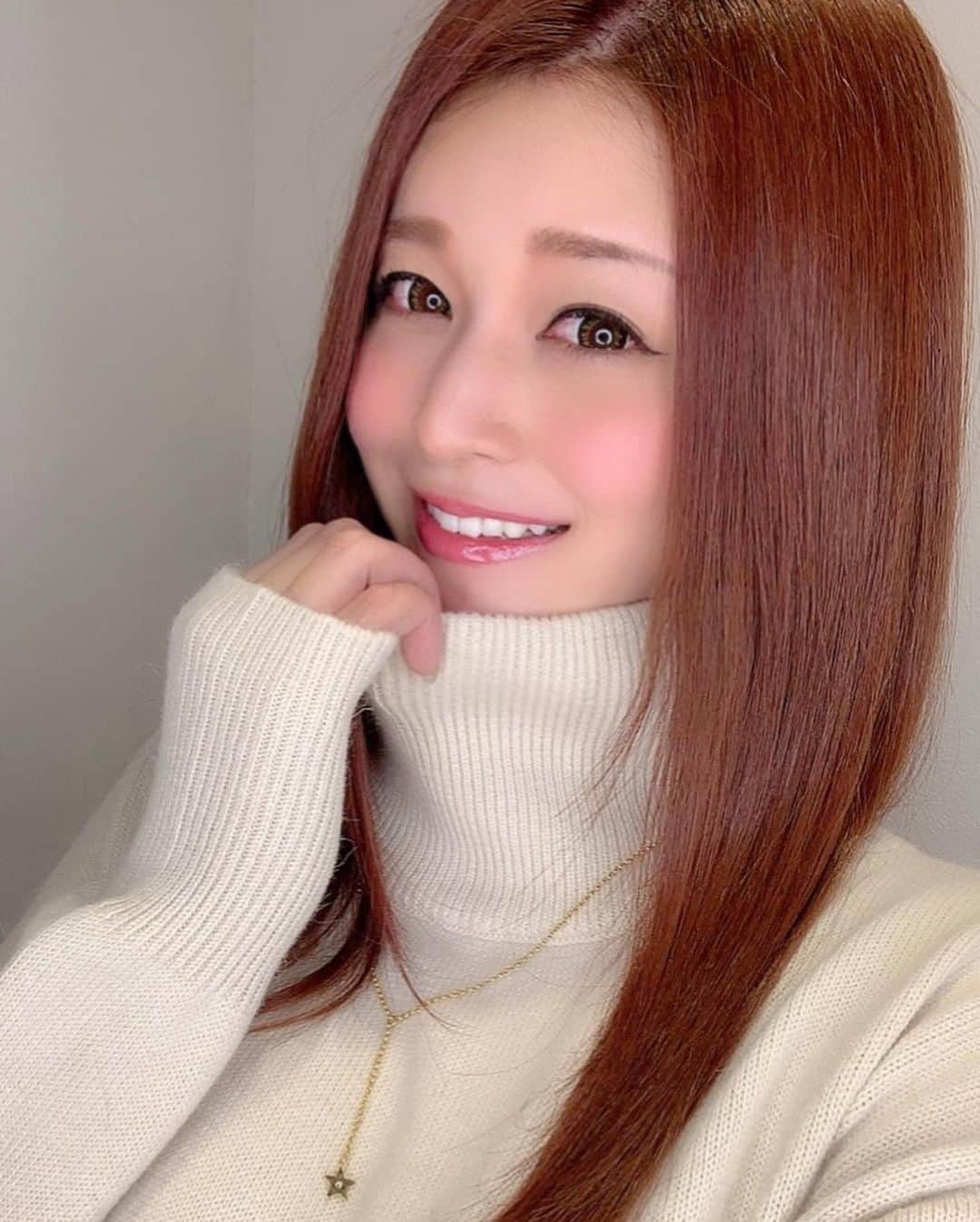 橘メアリーさんのインスタグラム写真 - (橘メアリーInstagram)「・ とぅるとぅる😇💖 ・ ・ #髪質改善トリートメント  #urealmotto #新宿」1月20日 15時48分 - tachibanamary