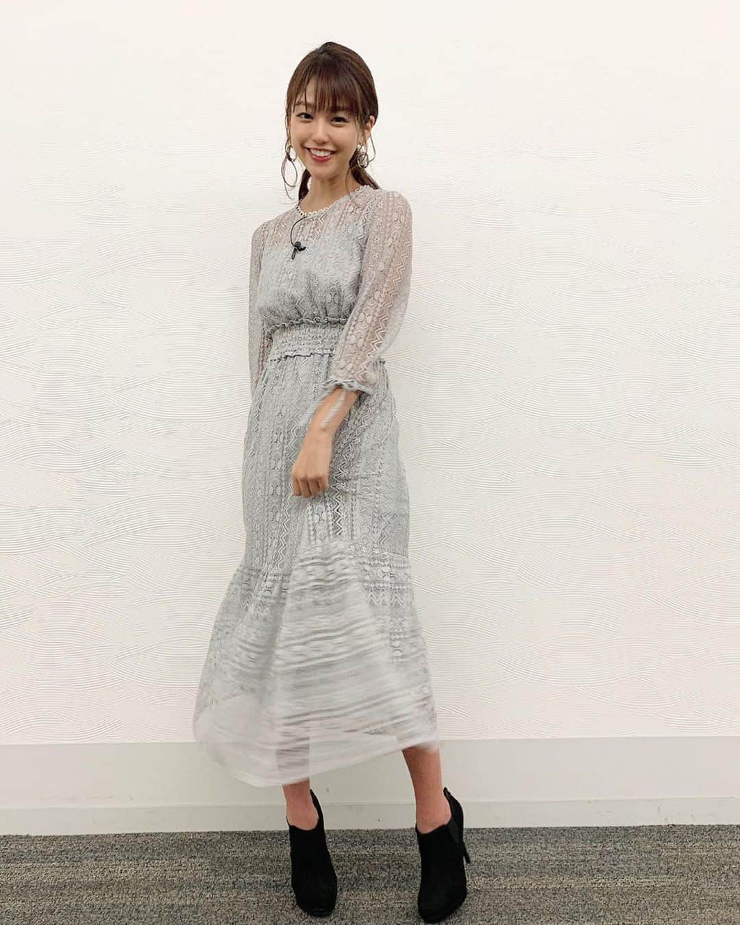 岡副麻希さんのインスタグラム写真 - (岡副麻希Instagram)「🍓 今夜【#Qさま！！#戦国武将 SP】﻿ #テレビ朝日 系列（20時半〜）﻿ ﻿ 旬なインテリ軍団vsベテランインテリ軍団﻿ #明智！#秀吉！#信長！﻿ 今知っておきたい戦国武将スペシャル﻿ ﻿ 参戦させていただきました🎓🧐﻿ ﻿ 戦国武将、ロマンがあってだいすき😆⚔️🖤﻿ もっと好きになった時間となりました❣️﻿ ﻿ チーム戦ということで、足を引っ張らないように﻿ と意気込んで臨みました🥺✊🏽﻿ #ありがとうございました！！！﻿ ﻿ みなさんもテレビの前で、﻿ ぜひぜひ一緒に考えてみてくださいね🥰﻿🎓 ﻿ 👗#willsellection」1月20日 15時48分 - maki_okazoe_official