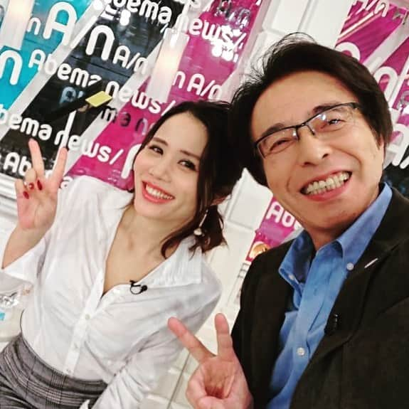 鈴木涼美さんのインスタグラム写真 - (鈴木涼美Instagram)「今年最初のAbemaTVは平成の伊達男山路徹さんと一緒でした♪私の衣装はもちろん秘書系AVを意識。 シャツ #naracamicie スカート #mango #abematv #山路徹」1月20日 16時13分 - suzumisuzuki