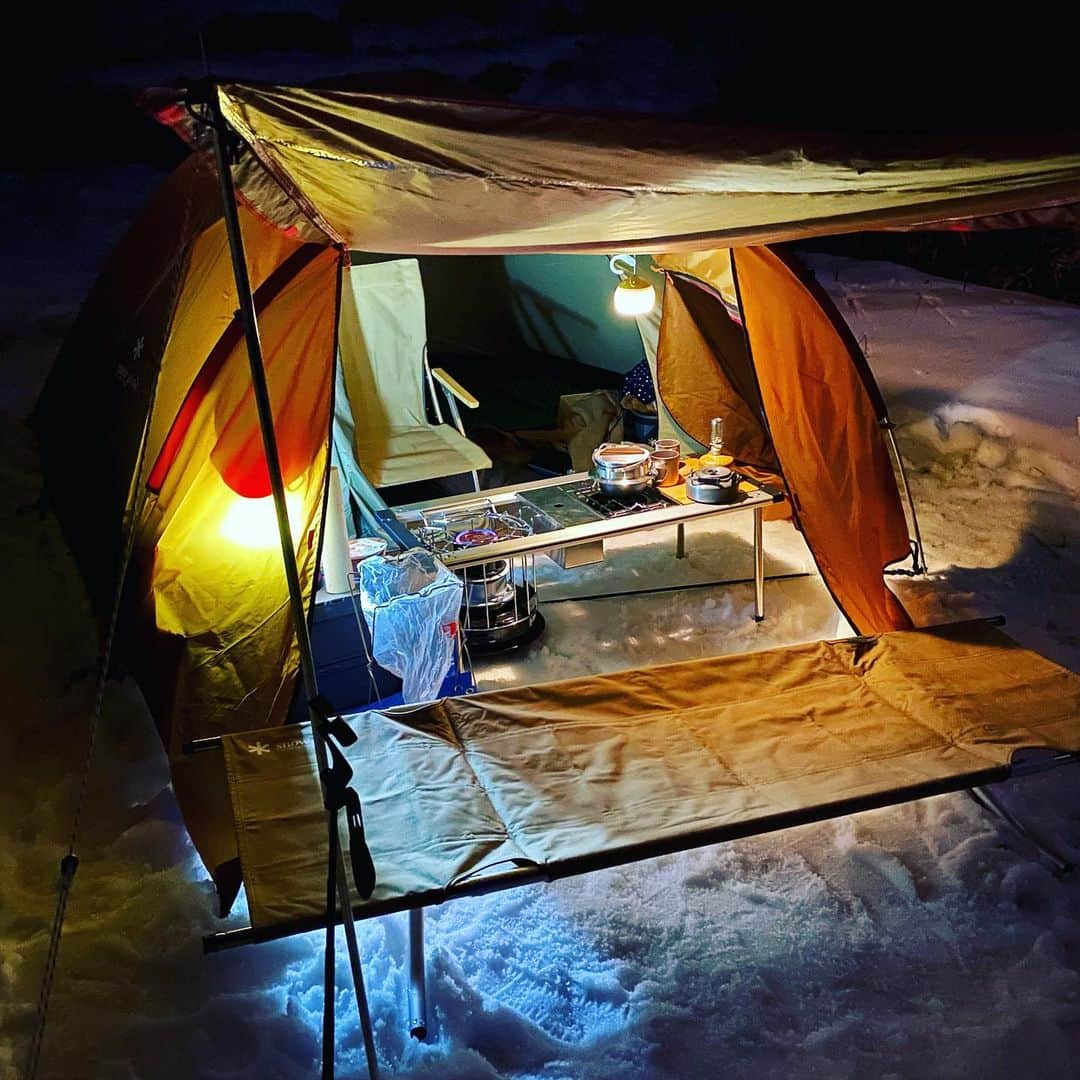 ミノルクリスさんのインスタグラム写真 - (ミノルクリスInstagram)「初めての雪中キャンプ⛺️ #スノーピーク  #ミノクリちゃんねる #キャンプ好きな人と繋がりたい #キャンプ好きな方と繋がりたい  #雪中キャンプ #ソロキャンプ」1月20日 16時55分 - djminoruchris