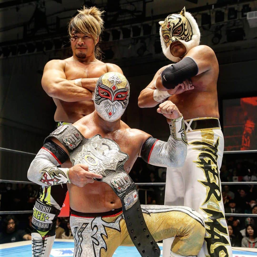 新日本プロレスさんのインスタグラム写真 - (新日本プロレスInstagram)「#Caristico #TANAHASHI and #TigerMask !!🔥 #njcmll in #KorakuenHall  #njpw #cmll #新日本プロレス #プロレス #棚橋弘至」1月20日 17時04分 - njpw1972