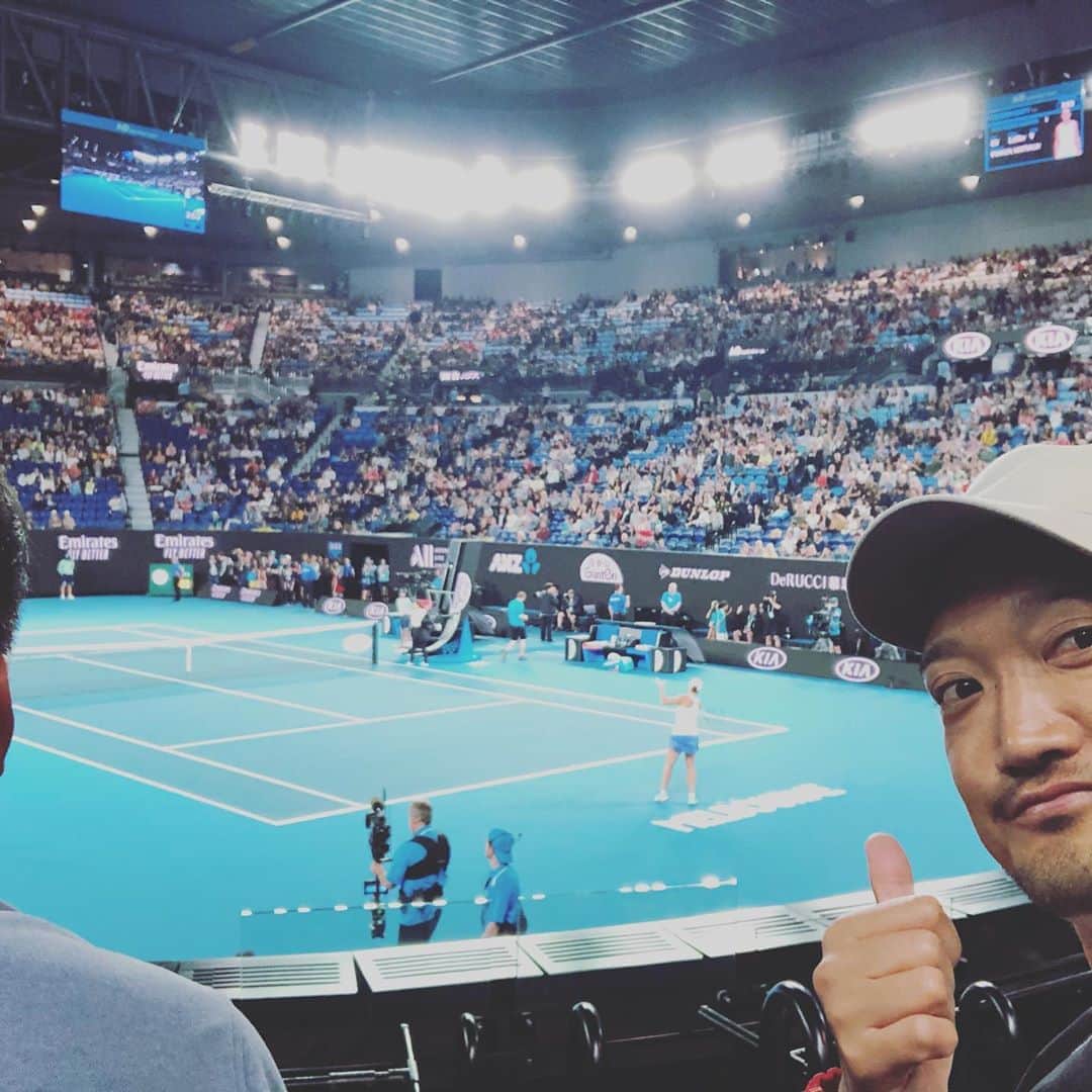 石原孝尚さんのインスタグラム写真 - (石原孝尚Instagram)「Australian Open🎾  全豪オープンテニス  始まりましたー  今年もよろしくお願いします🙇‍♂️ #全豪オープン  #melbourne」1月20日 17時15分 - taka_ishihara