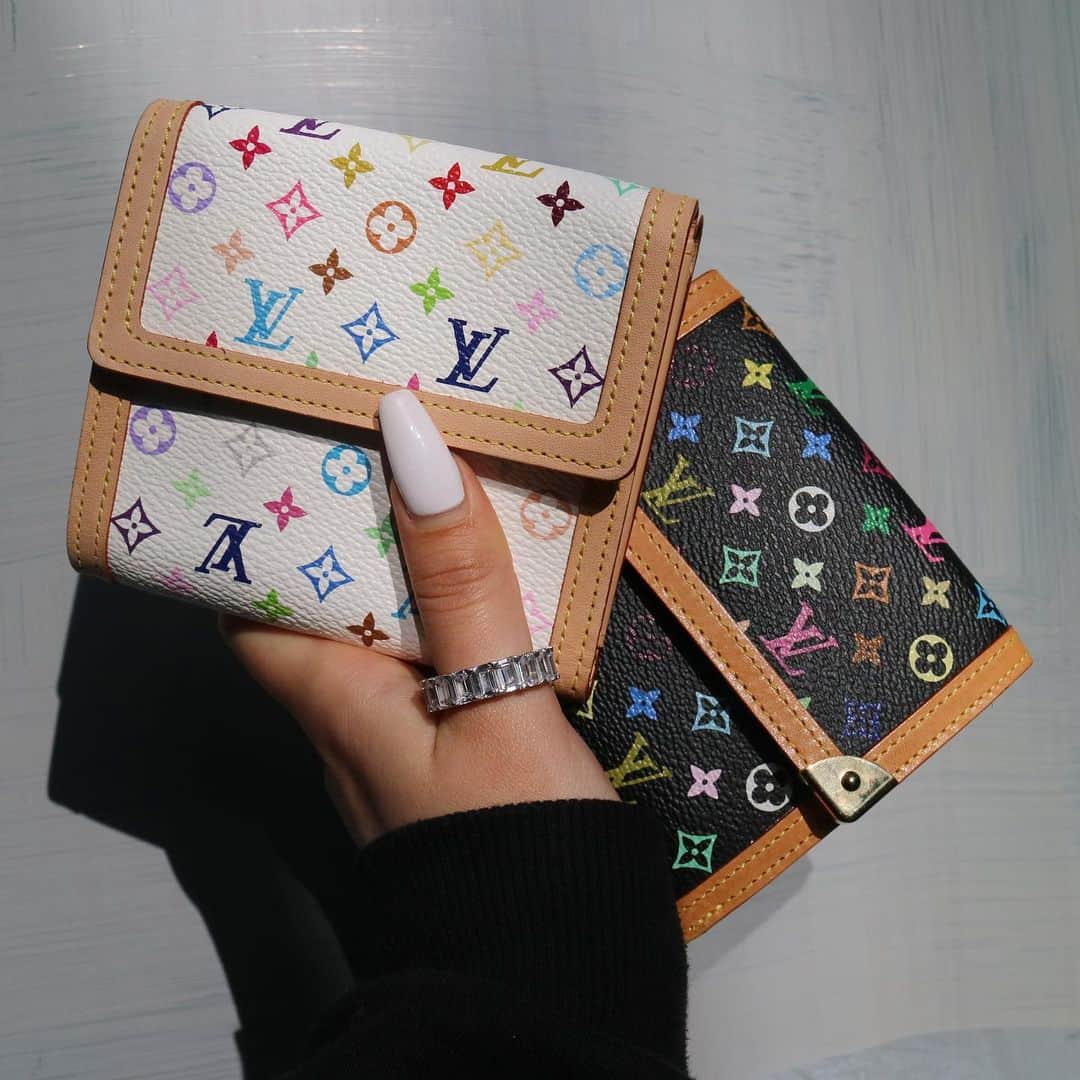 Vintage Brand Boutique AMOREさんのインスタグラム写真 - (Vintage Brand Boutique AMOREInstagram)「Louis Vuitton Multicolour Monogram Wallet  Free Shipping Worldwide✈️ DM for more information ≫ ≫ ≫✉️ info@amorevintagetokyo.com  #ヴィンテージ #ルイヴィトン#ヴィンテージルイヴィトン#ヴィンテージヴィトン #モノグラム #エピ #ヴィンテージブランドブティック #アモーレ #アモーレトーキョー #表参道 #東京 #青山  #vintage #louisvuitton #LV #LVvintage #vintagelouisvuitton  #vuitton #damier #monogram #vintagebrandboutique」1月20日 17時08分 - amore_tokyo