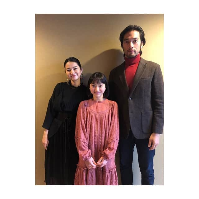 田牧そらさんのインスタグラム写真 - (田牧そらInstagram)「・ 上天草ムービー フェスティバルに 来てくださった 皆さん、ありがとう ございました！ ・ たくさん 映画が観られて、 楽しかったです😝 ・ ・ #やっぱり家族写真みたい ・ #上天草ムービーフェスティバル #阿部進之介　さん  #黒澤はるか　さん #田牧そら」1月20日 17時38分 - sora_tamaki_official