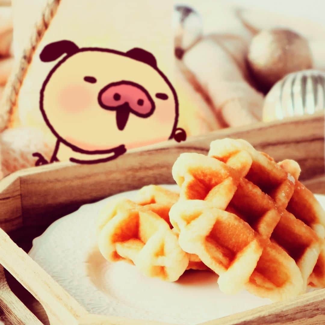 パンパカパンツ公式さんのインスタグラム写真 - (パンパカパンツ公式Instagram)「ワッフル食べたーい！⠀ 手洗いもうがいも、しっかりやったから、 ⠀ つまみ食いしてもいいよね？…ダメ？？⠀ ⠀ #漫画 #マンガ #まんが #イラスト #絵日記 #パンパカパンツ #panpakapants #癒し #子供 #治癒 #可愛 #育児 #travel #trip #japan #スイーツ #ワッフル」1月20日 18時00分 - panpaka_pants_official