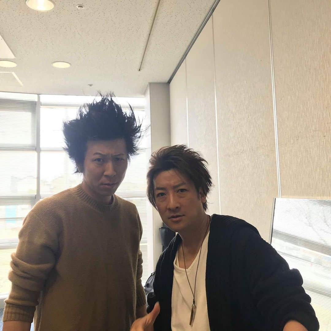 庭瀬幸一郎 さんのインスタグラム写真 - (庭瀬幸一郎 Instagram)「、 思い出の一枚 、 闘うDRAGON  BOYS長男と次男 、 楽しい愛知県岩倉市でのサポートライブでした♪」1月20日 18時13分 - niwase_kouichirou