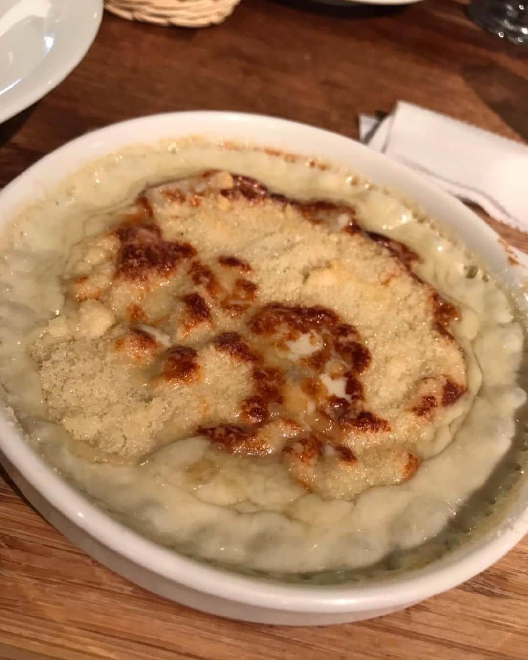 ラリソン彩華さんのインスタグラム写真 - (ラリソン彩華Instagram)「大阪でイタリアンならここー☺️ 夜遅くまでやってて使い勝手よし❣️」1月20日 18時35分 - ayakalarrison