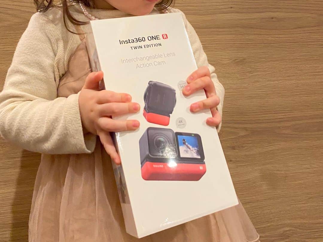MEGのインスタグラム：「すごそうなのが届いた。 #insta360oner」