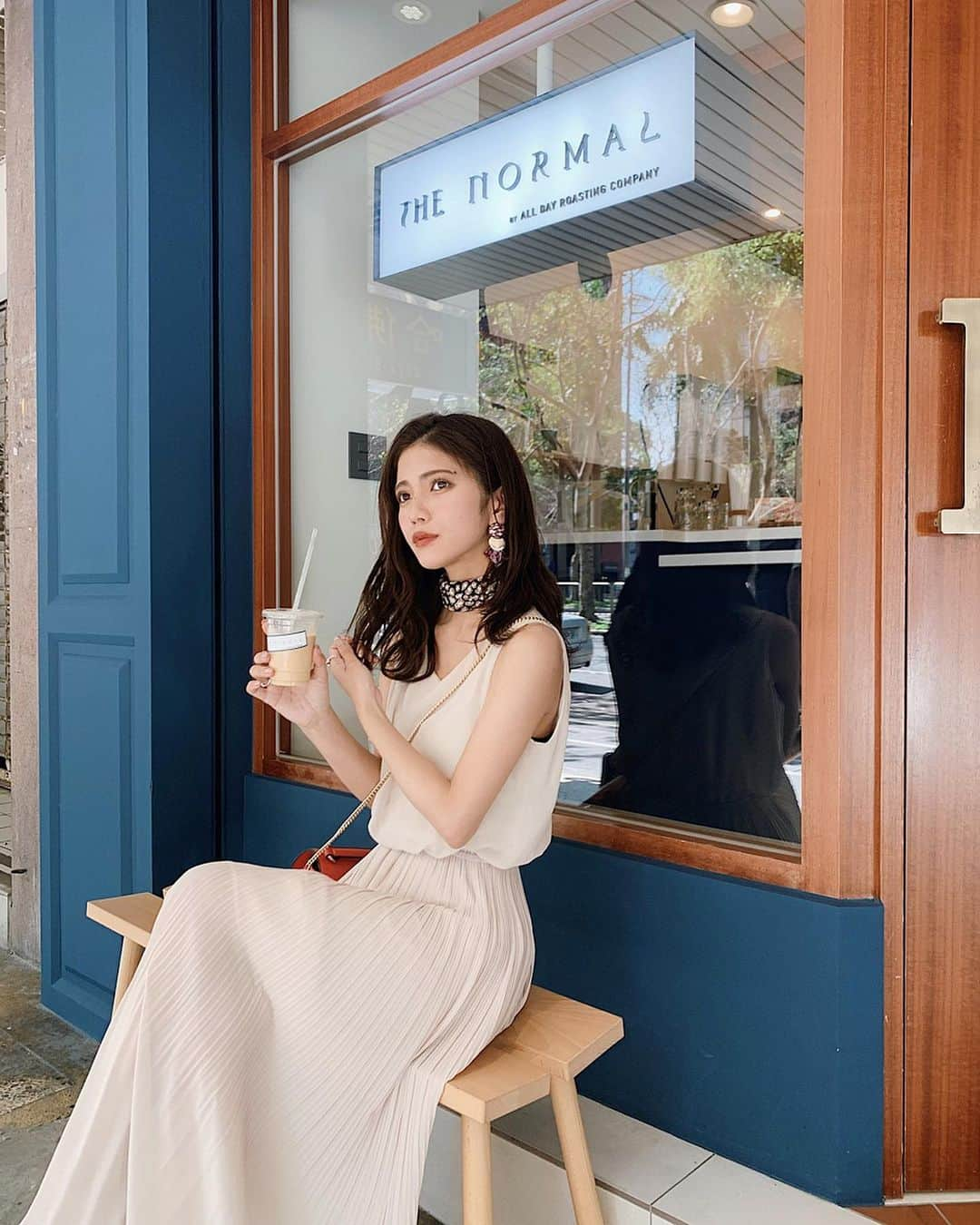 Marika Kajiwaraさんのインスタグラム写真 - (Marika KajiwaraInstagram)「swipe▷▶︎▷ Cafe THE NORMAL❤︎ ＊ 台湾でめっちゃ行きたかった ブルー×ブラウンが可愛いカフェ☕️💙🤎 ＊ コーヒーとかカフェラテがおすすめで ドリンクも美味しかった◡̈⃝♩ ＊ ＊ ＊ #台湾 #台湾旅行 #女子旅 #旅行 #台湾カフェ #カフェ #おしゃれカフェ #タビジョ #like #trip #taiwan #instagood」1月20日 19時00分 - marika__kw