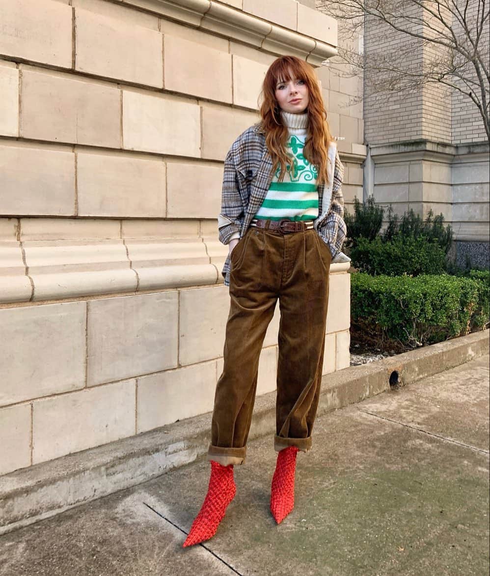 ジェーン・アルドリッジのインスタグラム：「Big comfy corduroy pants 😘」