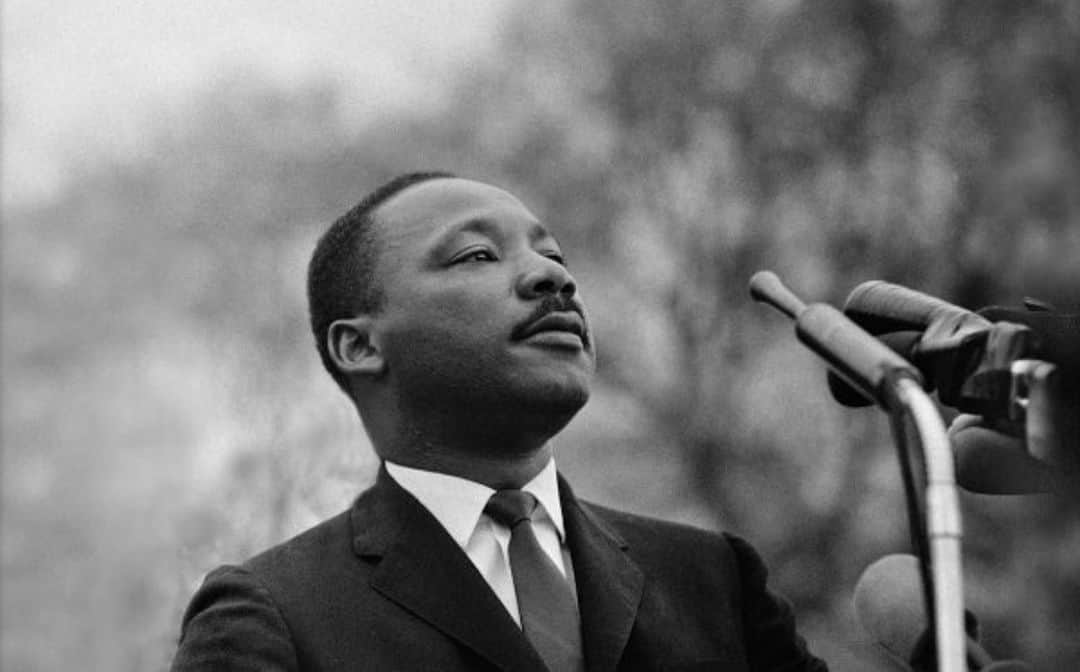 イヴァンカ・トランプさんのインスタグラム写真 - (イヴァンカ・トランプInstagram)「‪Today, our nation comes together as one to honor the life and legacy of a great American patriot, Dr. Martin Luther King Jr. ‬」1月20日 19時12分 - ivankatrump