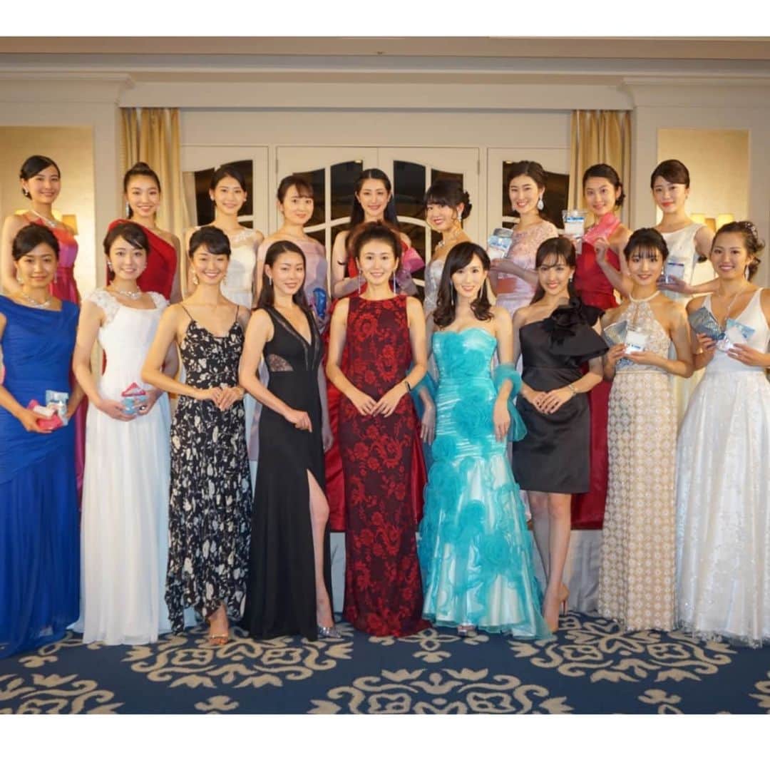 谷中麻里衣さんのインスタグラム写真 - (谷中麻里衣Instagram)「Miss Japan reunion 💓 . ミス日本前夜祭✨ . #ミス日本 #前夜祭 #ロングドレス #MissJapan」1月20日 21時01分 - marieyanaka