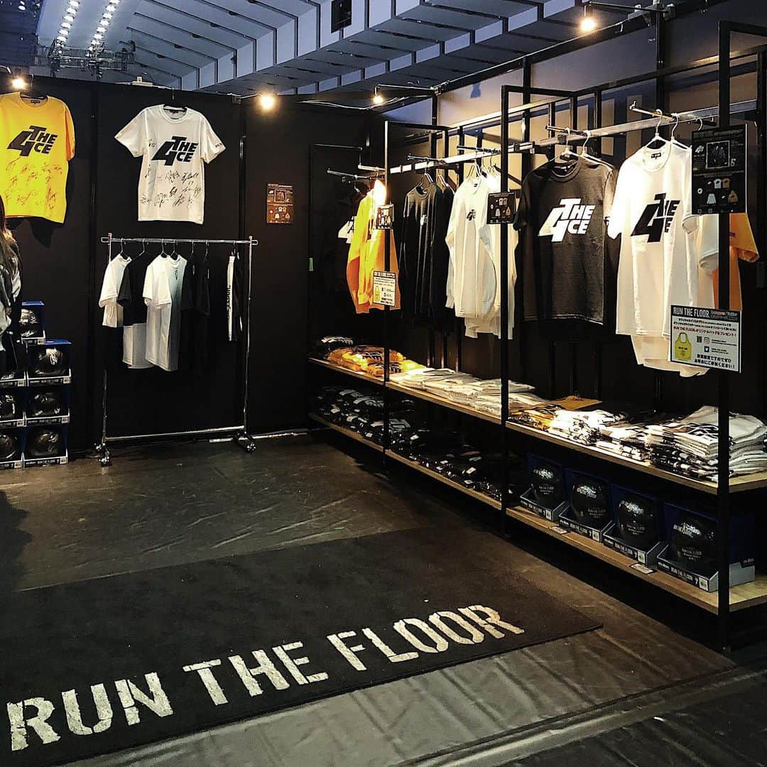 RUN THE FLOORのインスタグラム