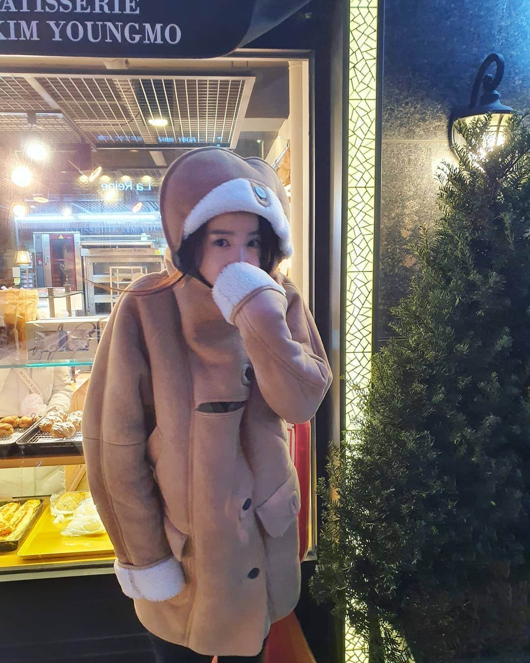 イ・シヨンさんのインスタグラム写真 - (イ・シヨンInstagram)「오늘 진짜 춥춥❄」1月20日 22時01分 - leesiyoung38