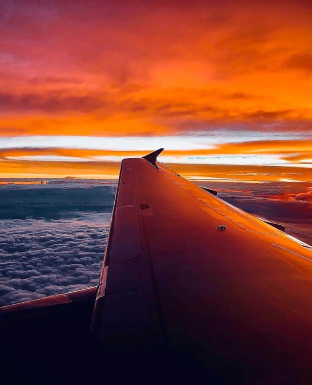 エアアジアさんのインスタグラム写真 - (エアアジアInstagram)「From chicken to views, we all can’t get enough of the wings and we know you really do!  Here are some of our favorite #AirAsia wing views snapped by our lovely travelers.  Feel free to tag us and use #AirAsia in your gram every time you score a window seat with us! 💺😎🤙🏼 __________ #FlyTheWorldChampion」1月20日 22時05分 - airasiasuperapp