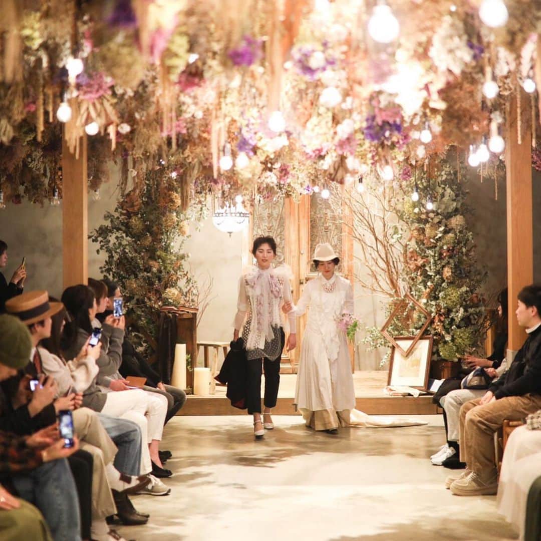 Ruban Weddingさんのインスタグラム写真 - (Ruban WeddingInstagram)「昨日はRubanの"We play fashion"にご来場頂きありがとうございました。﻿ ﻿ 今までに見たことのないweddingとfashionの融合はお楽しみ頂けたでしょうか？﻿ ﻿ 予想していた3倍以上のお客様にご来場頂き、ウェディングのファッションショーとしては、異例の来場者数となりました。﻿ ﻿ 駐車場の混雑やご案内の面でご不便をお掛けしましたお客様には、この場をお借りしてお詫び申し上げます。﻿ ﻿ このイベントを通して、これからもRubanでしかできないウエディングを発信し、日々進化していきたいとスタッフ一同強く感じております。﻿ ﻿ そして沢山の人にサプライズとパッションを感じて頂ける結婚式場であれるよう、様々な枠を取り外し、オリジナリティ溢れるクリエイティブチームでありたいと思います。﻿ ﻿ 今回のイベントに携わって下さった素敵な出店者の皆様、美しいモデルの皆様、ありがとうございました‼️﻿ ﻿ また次回のイベントも計画中ですので、楽しみにしておいてくださいね✨﻿ ﻿ ﻿ #rubanwedding#ruban#リュバン#アンティーク#花嫁#プレ花嫁#香川県のプレ花嫁さんと繋がりたい#香川県の卒花嫁さんと繋がりたい#日本中の卒花嫁さんと繋がりたい #日本中のプレ花嫁さんと繋がりたい #花嫁会#花嫁diy#ウェディング#結婚式場#weddingnews #高松結婚式場#chainonwedding #marry#rubanwedding 香川#香川県#高松#高松市#フォトウェディング#香川花嫁#高松花嫁#高松イベント#高松市イベント#fashion#fashionista #fashiongram」1月20日 22時07分 - rubanwedding