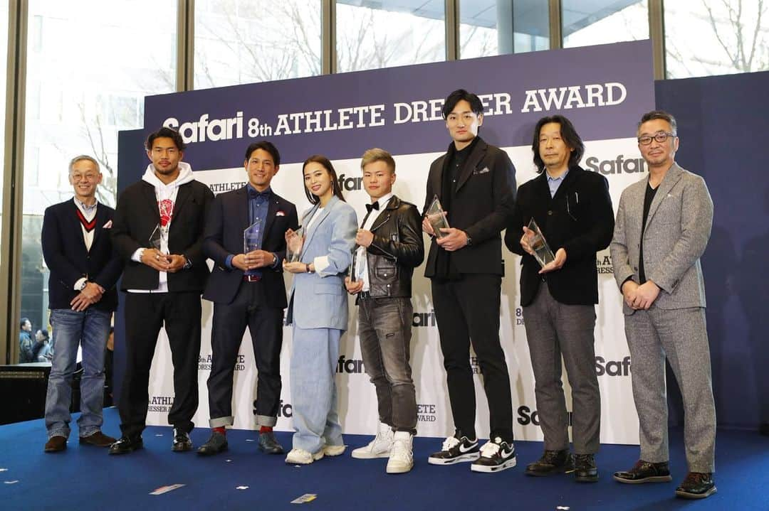 田中大貴さんのインスタグラム写真 - (田中大貴Instagram)「第8回Safari Athlete Dresser Award. 選んで頂き光栄です。 ありがとうございました。  #アスリートドレッサーアワード #🏀👔👞」1月20日 22時42分 - daiki.tanaka24