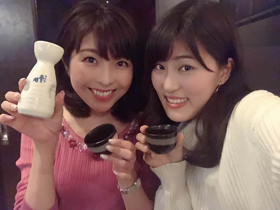 竹内里奈さんのインスタグラム写真 - (竹内里奈Instagram)「🍶🍺お酒大好きなおびちゃん💕 フリーアナウンサーの小尾渚沙さんと一緒に 焼き鳥屋さんへ♫ おびちゃんの大好きなビールと、 私の大好きなやげんなんこつ笑 に始まり。。最後は日本酒🍶 千葉の地酒#腰古井 というお酒が、 フルーティーで華があり、すごく美味しかったです😋 久しぶりにこんなに、飲んでおしゃべりして、 最高に楽しい時間でした😍 おびさんとは、高校ラグビーのお仕事で一緒になってから仲良しに🏉  #焼き鳥好き　#やげんなんこつ　#ビール大好き　#小尾渚沙 #小尾ールタイム #日本酒好き　#竹内里奈　#フリーアナウンサー　#アナウンサー  #ラグビー好き」1月21日 9時47分 - rina.takeuch