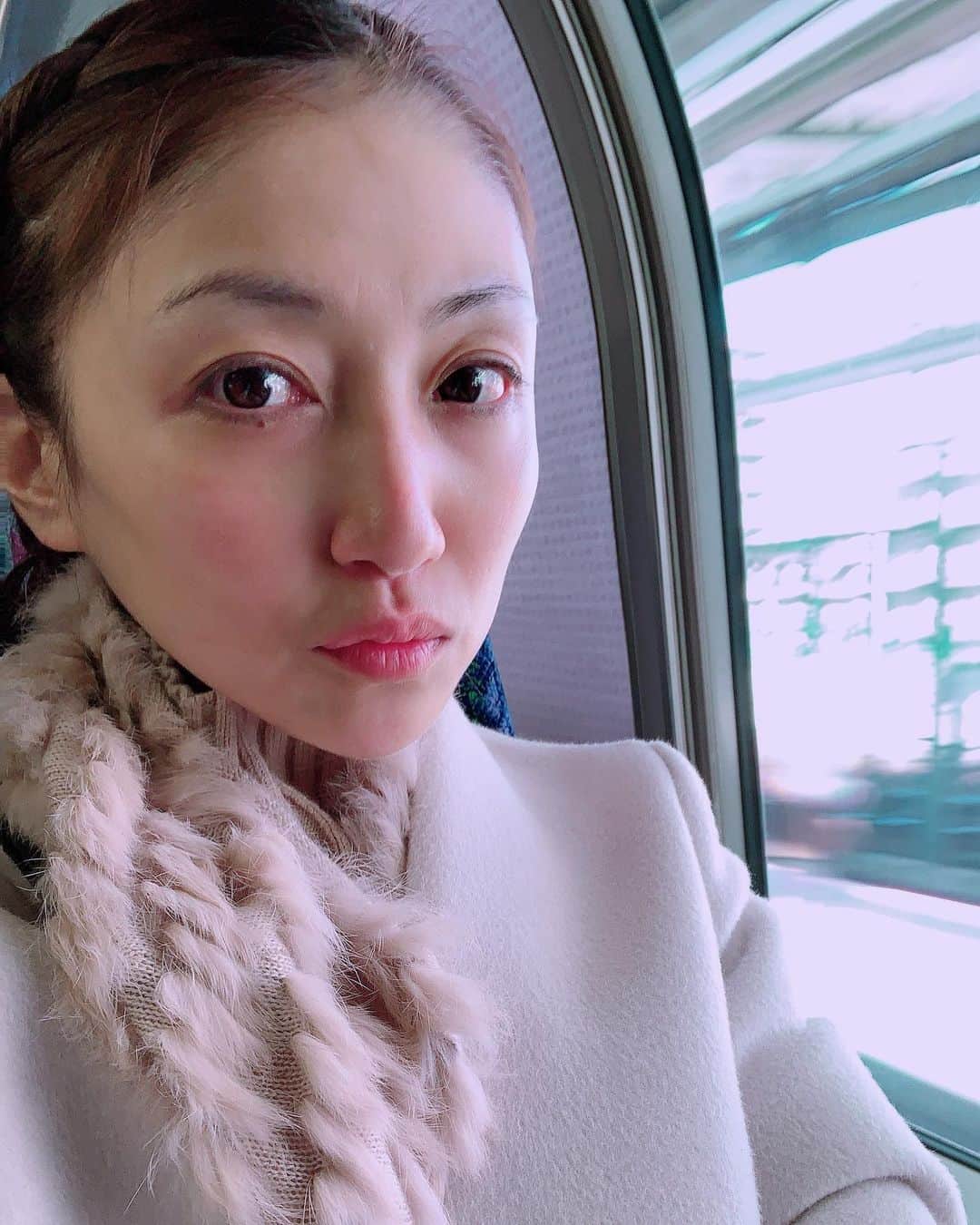 のインスタグラム：「お出かけ♡ ちょいと一人旅！ @ami_nakagawa_  #中川愛海 #一人旅 #どこへ行く」