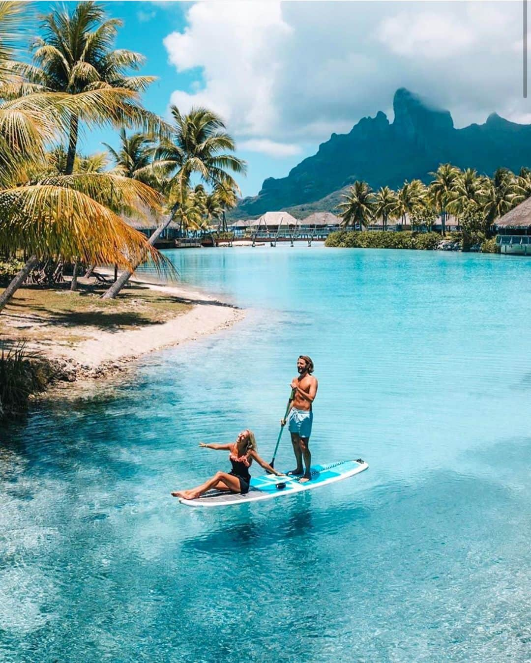 Wonderful Placesさんのインスタグラム写真 - (Wonderful PlacesInstagram)「Bora Bora ✨😍😍😍✨ Tag your special someone!!! . Picture by ✨✨@backpackdiariez✨✨ #wonderful_places for a feature ❤️🌴」1月21日 0時42分 - wonderful_places