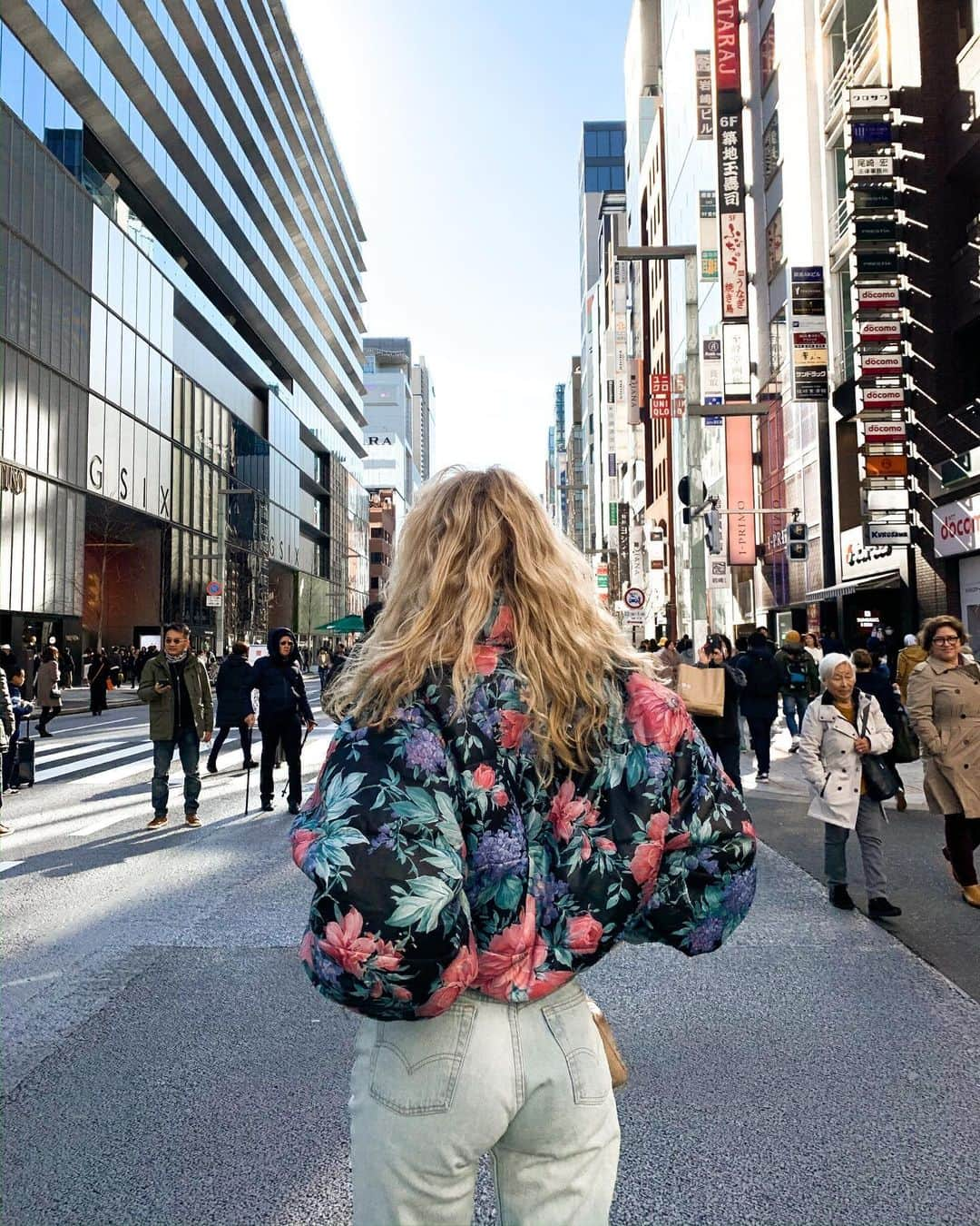 エルザ・ホスクさんのインスタグラム写真 - (エルザ・ホスクInstagram)「Last day in Japan🎀😭」1月21日 0時44分 - hoskelsa