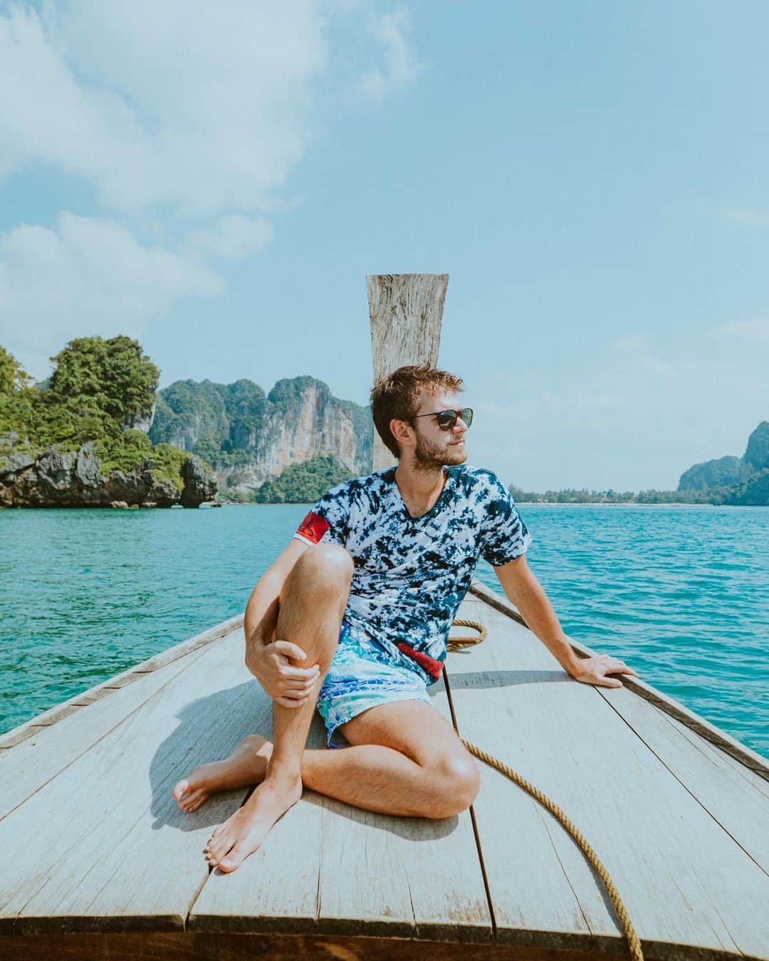 ゼッドのインスタグラム：「Anyone else wishing the holiday break was a little longer?」