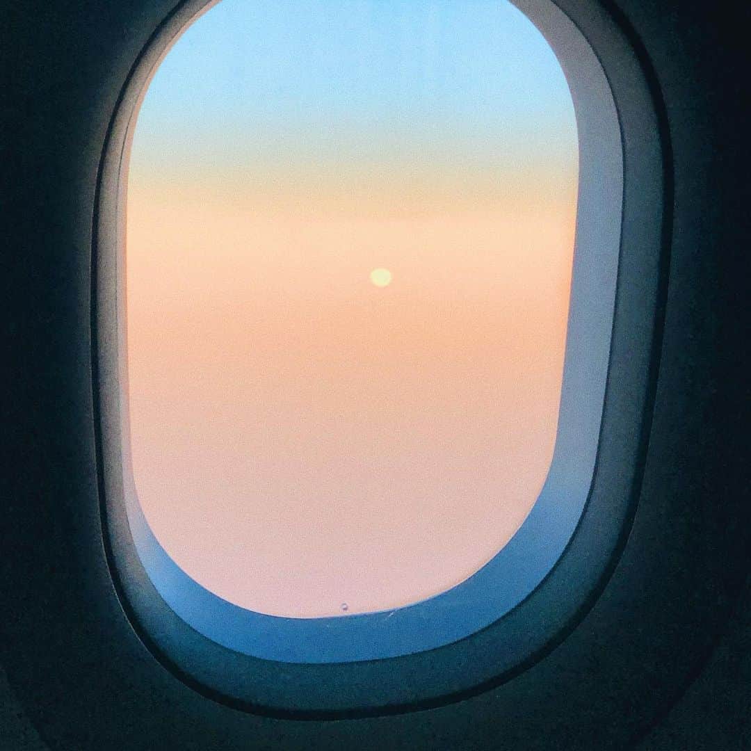 クリスティン・ウェイのインスタグラム：「Every sunshine make my day #sunrise #planetarium #sunshinecity #photooftheday #cwtravel #welltravelled #jetsetter」