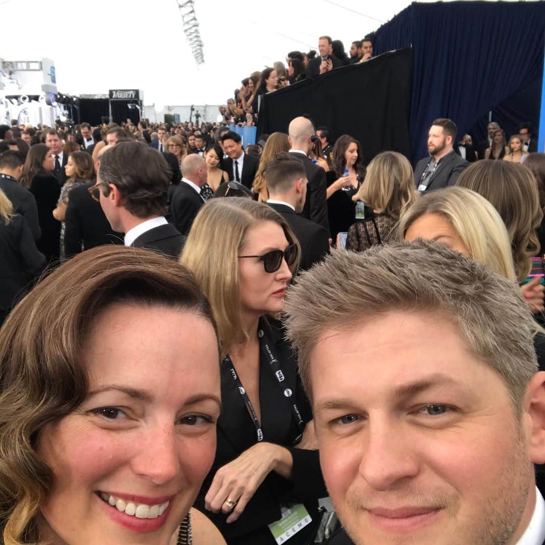 マイケル・グラント・テリーのインスタグラム：「What an amazing evening. What a beautiful wife ❤️ #SAGAwards @utah_gimmetwo」