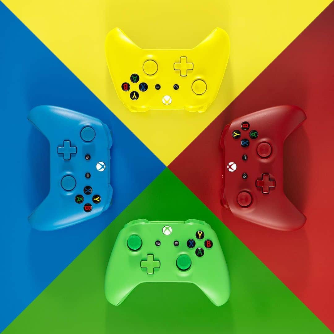 Xboxさんのインスタグラム写真 - (XboxInstagram)「Four colors. One classic combo. #xbox」1月21日 3時00分 - xbox