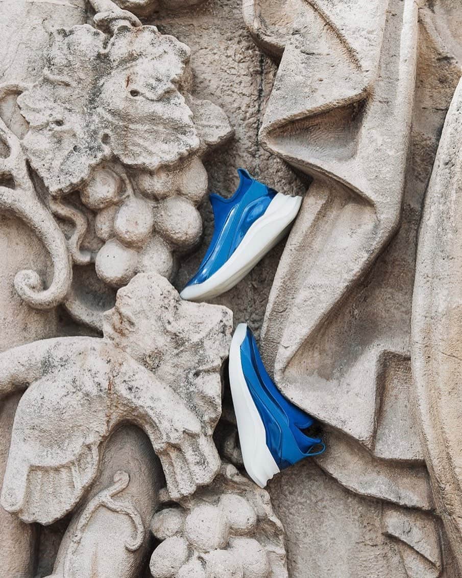 STYLE DU MONDEのインスタグラム：「Excited to announce that together with @sportmax I designed this special edition of the 3DMOTUS #SportmaxSneakers #sportmax」
