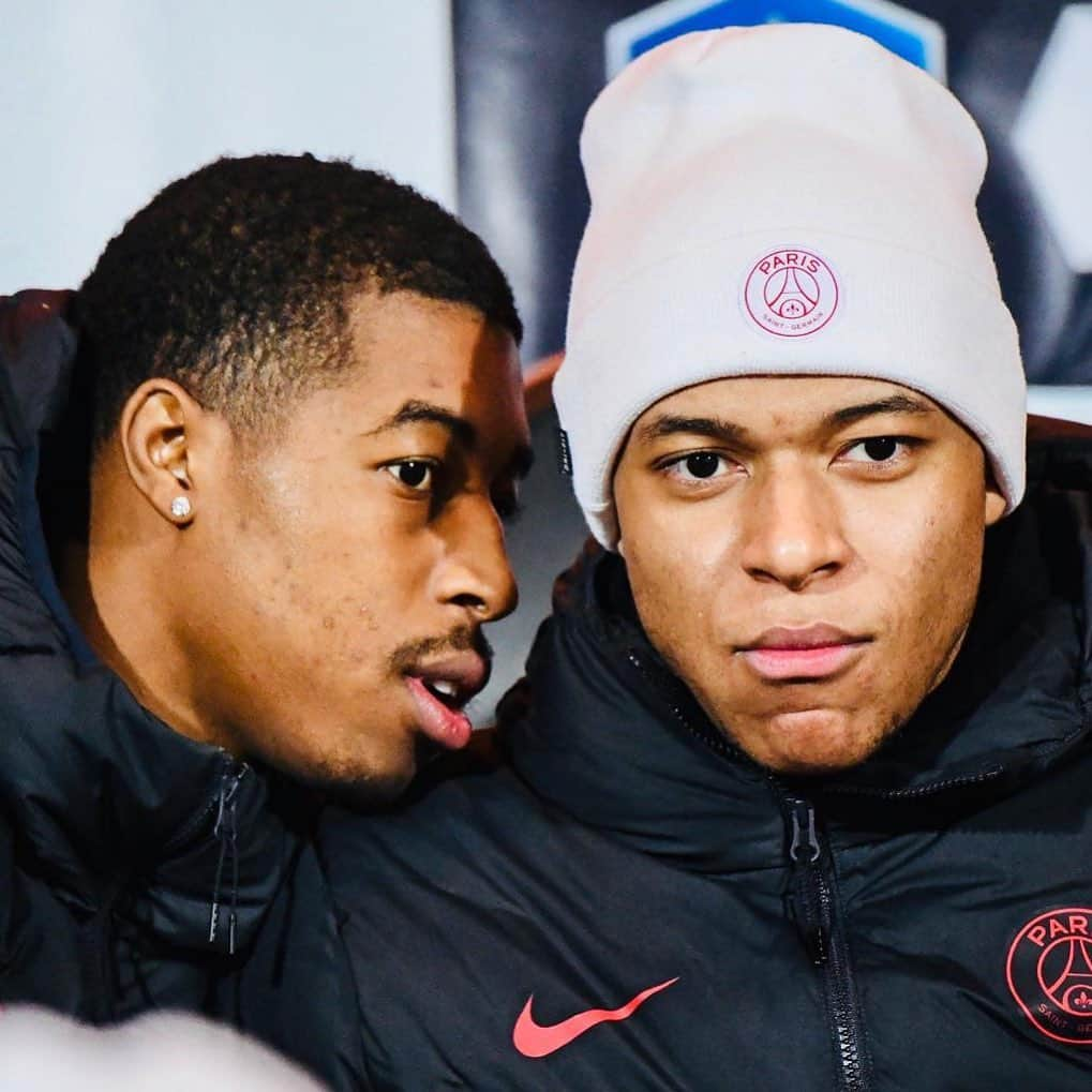 プレスネル・キンペンベさんのインスタグラム写真 - (プレスネル・キンペンベInstagram)「Gossip boy 🤫 #LAFORCE」1月21日 3時53分 - kimpembe3