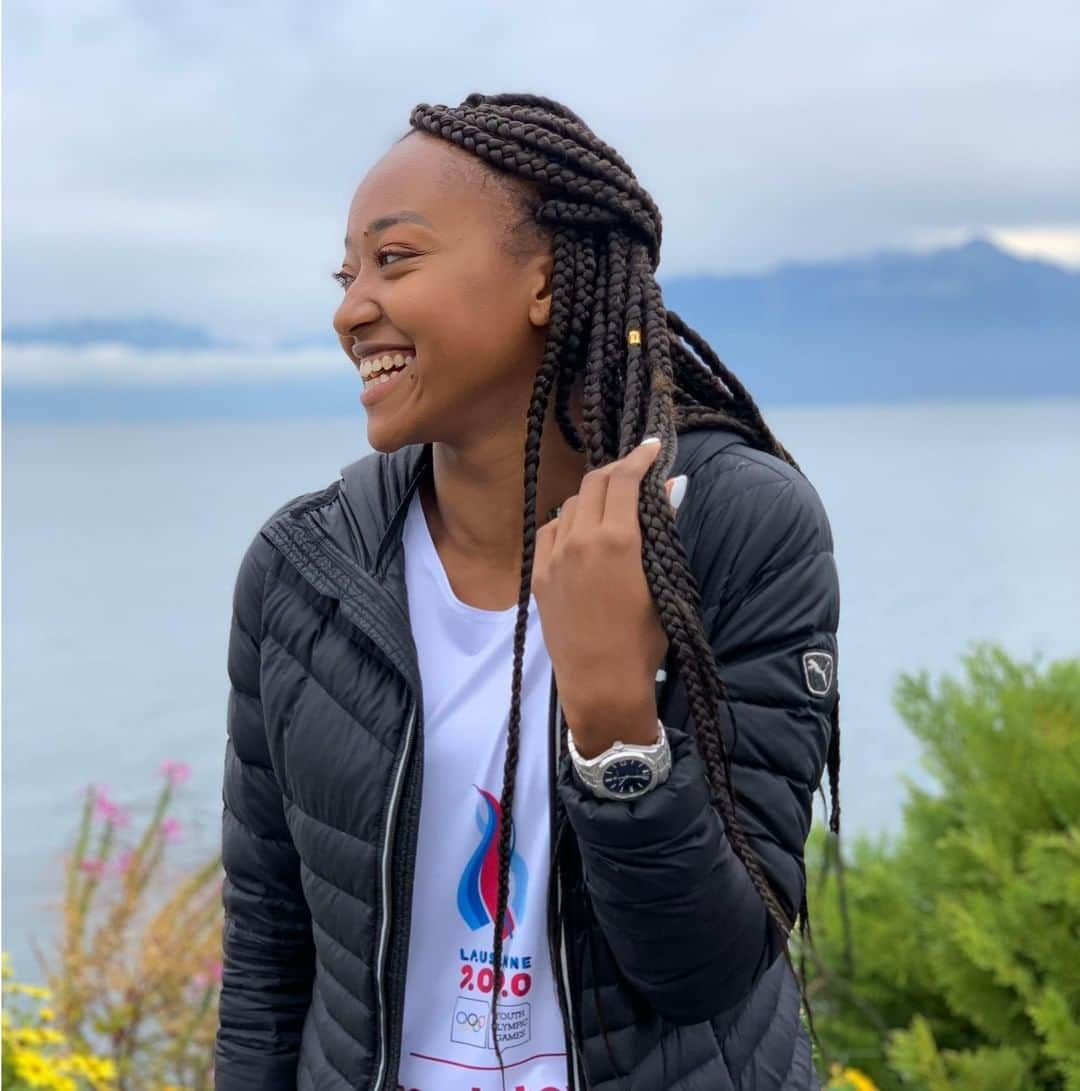 モーリスラクロアさんのインスタグラム写真 - (モーリスラクロアInstagram)「Despite her injury, Sarah was all smiles at the @Lausanne2020. Can't wait to see you back on your feet, @sarah_atcho! #MLfriends #Mauricelacroix #running #AIKON #olympicgames #JO」1月21日 4時00分 - mauricelacroix