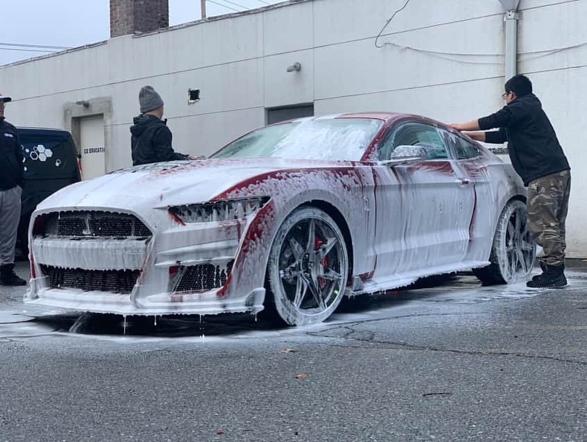 CarsWithoutLimitsさんのインスタグラム写真 - (CarsWithoutLimitsInstagram)「Just like that, a brand new Shelby GT500 has arrived at @emsautonj ⛑  #carswithoutlimits #ford #mustang」1月21日 9時59分 - carswithoutlimits