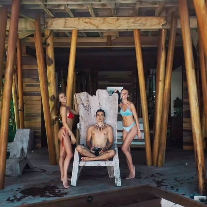 Murad Osmannのインスタグラム：「#followmeto the tree houses of Sumba Island with @natalyosmann and our friends @isimoney @slavagee @viki_odintcova  At the amazing @nihisumba . From our last years bucket list places we have visited Tibet and still have Peru, Iceland,Iran and Pakistan on the list. What are your Bucket List Destinations?  #следуйзамной на остров Субма с нашими друзьями. Из прошлогоднего списка мест, где мы с Наташей не были и куда бы хотели поехать, мы посетили Тибет. У нас остаются Перу, Исландия, Иран и Пакистан. А куда вы бы хотели поехать больше всего? Music by: @roneofficial」