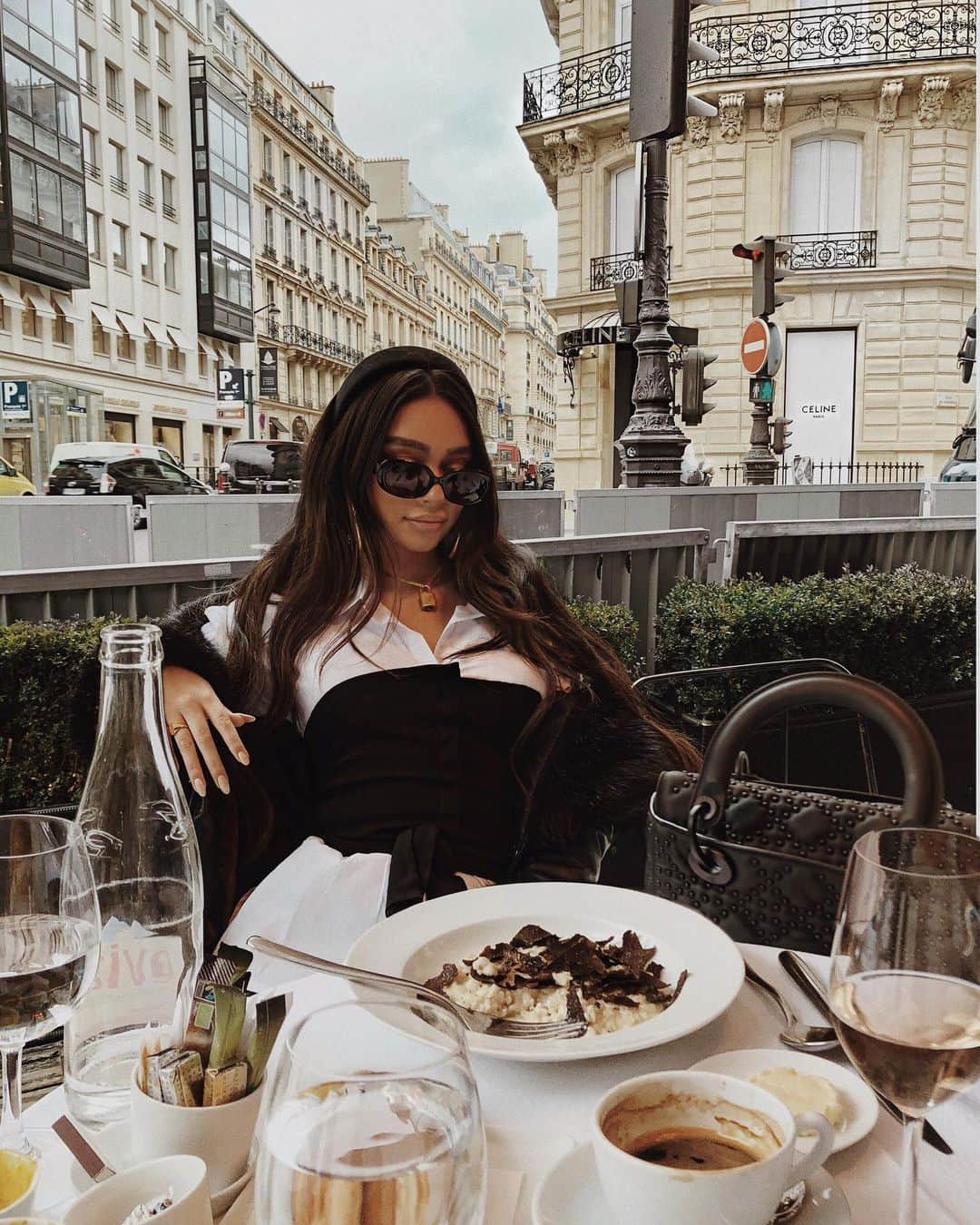 JANICE JOOSTEMAさんのインスタグラム写真 - (JANICE JOOSTEMAInstagram)「Can’t wait to be back in Paris and eat my favourite truffle risotto.  This is the longest we have not travelled as babygirl Bella comes first and since we have found out she has cancer, we just cannot leave her side. I wish we could bring her with us everywhere but we aren’t sure how much time we have left, she’s such strong girl though. 😭❤️🦮」1月21日 6時32分 - janicejoostemaa