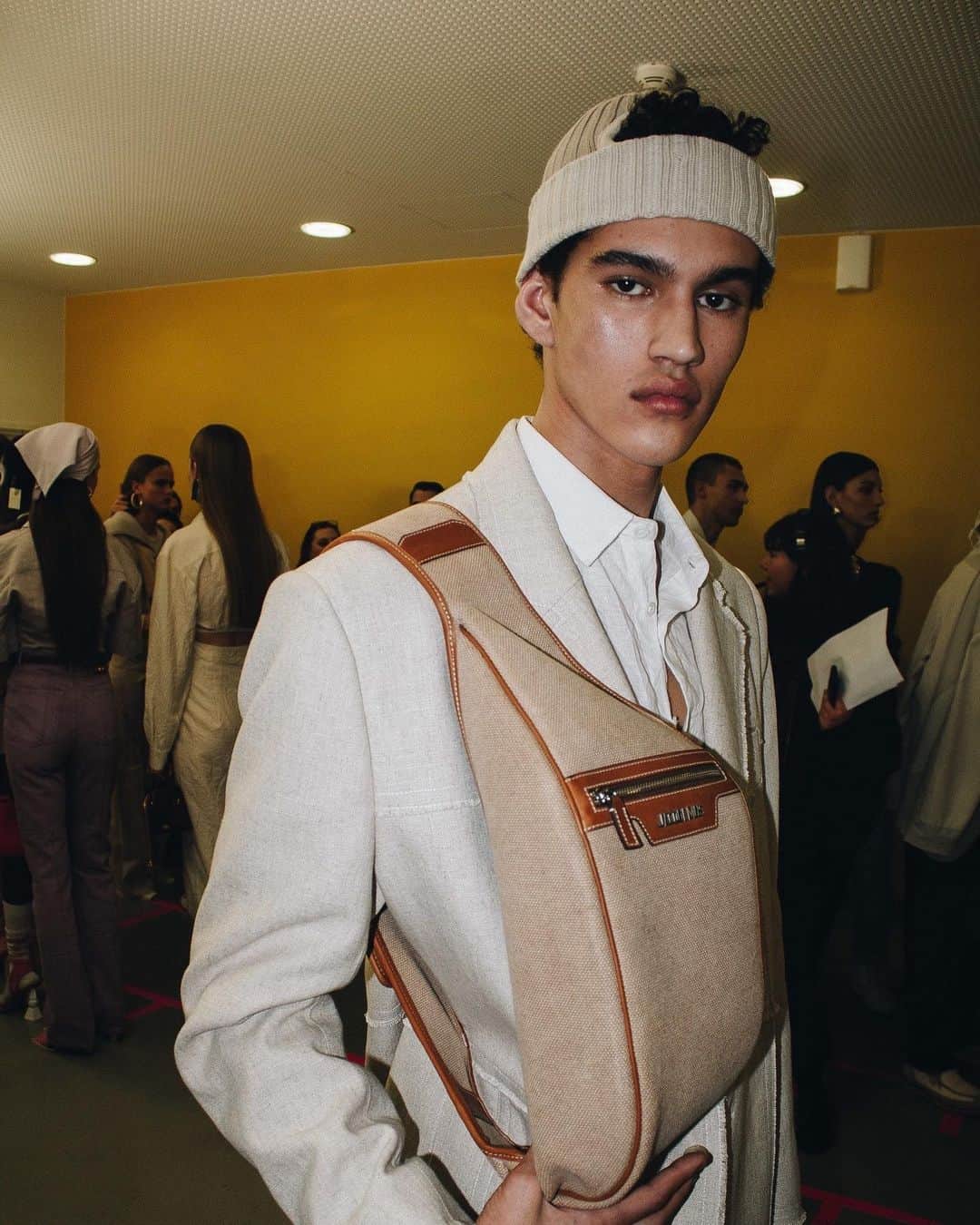 GQさんのインスタグラム写真 - (GQInstagram)「The Fall 2020 @Jacquemus show, staged in a massive arena outside Paris, pulled double duty as the 30th birthday party for fashion’s leading boy hero. See more backstage photos at the link in bio. #pfw (📸 @tyrellhampton)」1月21日 6時49分 - gq