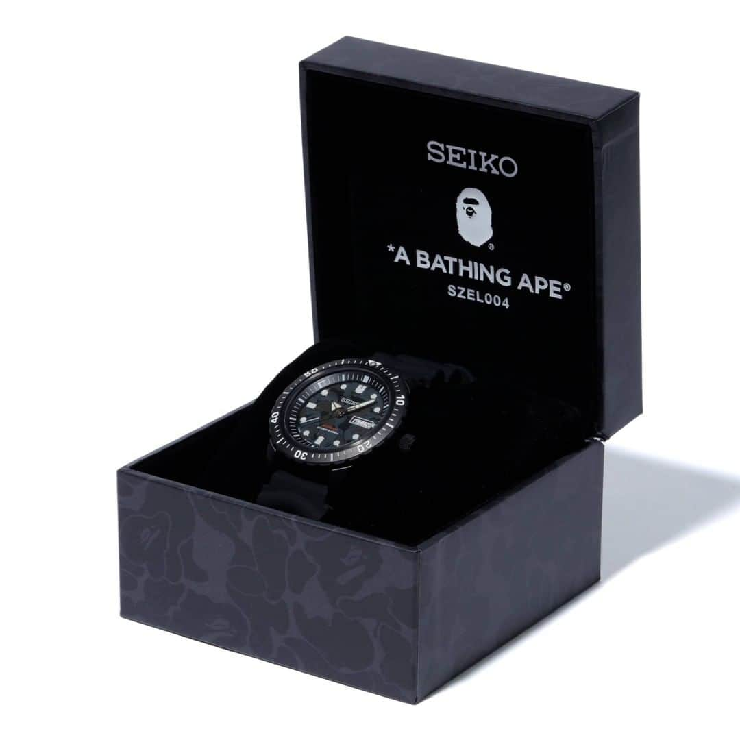 ア ベイシング エイプさんのインスタグラム写真 - (ア ベイシング エイプInstagram)「BAPE® proudly presents a new collaboration with @seikowatchofficial, a Japanese watchmaker loved worldwide. Collaborating with BAPE®, SEIKO brings the latest model of its “Diver’s Watch”, a timeless masterpiece that has continued to evolve for over 50 years since its first debut in 1965. It features BAPE®’s original ABC CAMO on its dial face and belt to create an unignorable presence. The watch’s back is engraved with “A BATHING APE LIMITED EDITION” to create an exclusive finishing touch. The watch will be exclusively available at A BATHING APE® locations in Japan and BAPE.COM WEBSTORE on Saturday, January 25th. #bape #seiko」1月21日 8時00分 - bape_japan