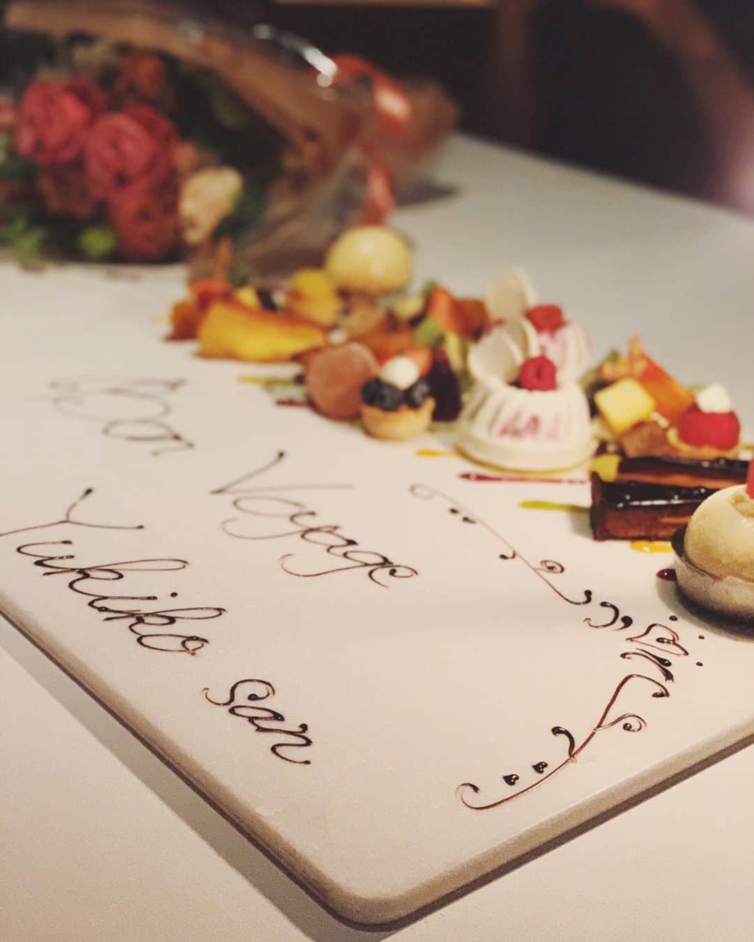 佐野友妃子のグルメインスタ