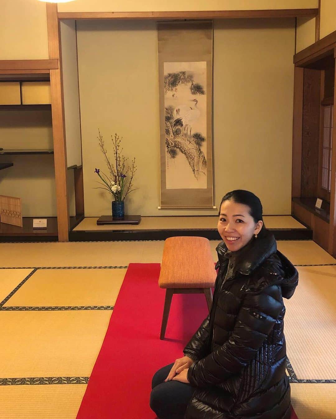 しなしさとこさんのインスタグラム写真 - (しなしさとこInstagram)「. . 2020年しなし姉妹〜新潟⑱ 建築が素敵な旧斎藤家別邸。 和っていいね。床が冷た過ぎて 現代なら床暖房を入れたい笑 . . #しなしさとこ #satokoshinashi #女子格闘技 #格闘技女子 #ジョシカク #腹筋女子 #mma #柔道 #judo #サンボ #42歳 #アラフォー#旅行 #旅行好き女子 #新潟 #新潟旅行 #北信越#温泉旅館 #温泉旅行 #五頭温泉郷 #五頭 #阿賀野市#角屋旅館#旧斎藤家別邸 #建築 #和 #和建築 #床暖房」1月21日 17時38分 - shinashisatoko
