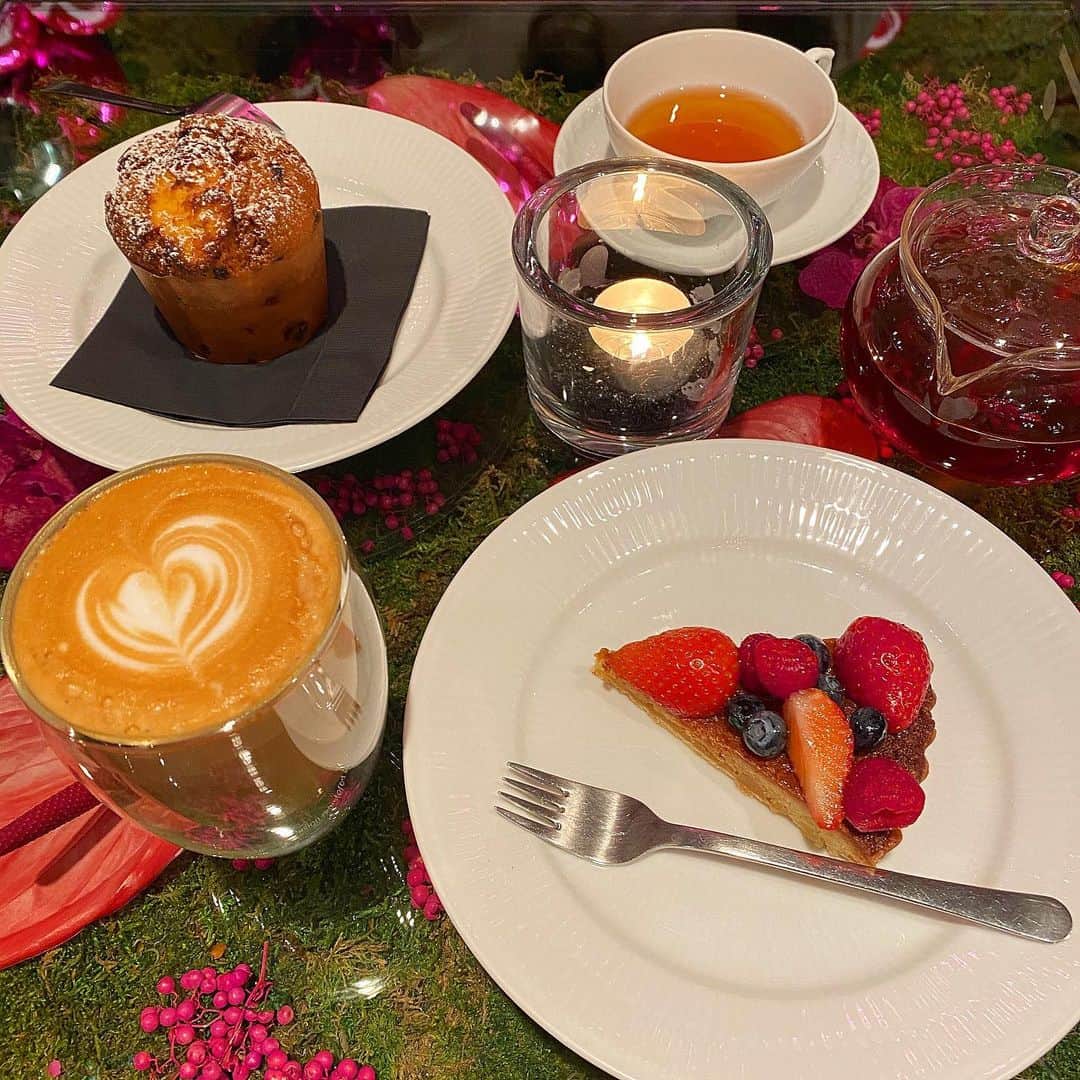 ひなたろす（佐原ひなた）のグルメインスタ