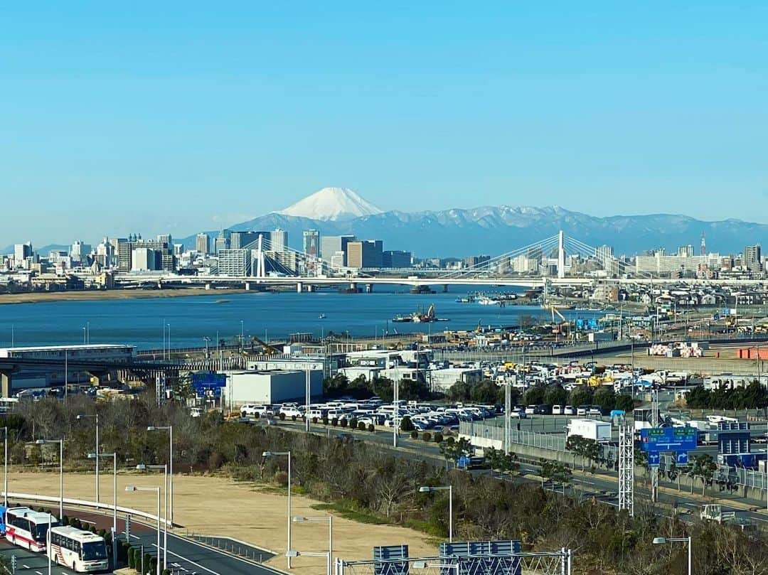 小林未来さんのインスタグラム写真 - (小林未来Instagram)「#羽田空港 からも #富士山 が綺麗🗻」1月21日 10時51分 - mirai.kobayashi