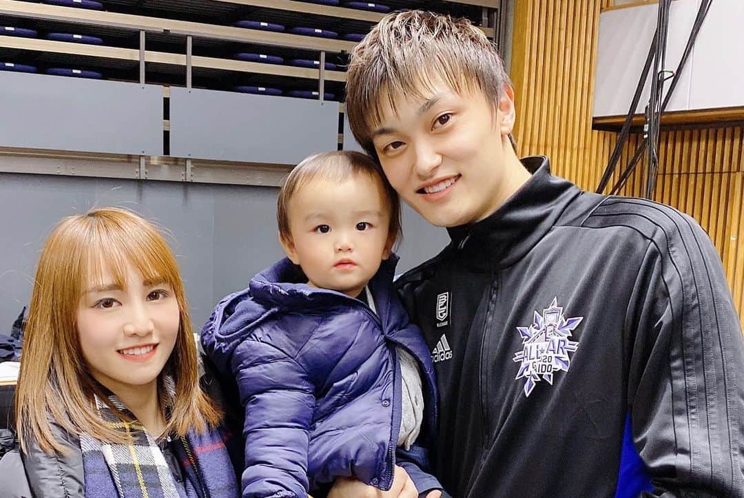 宇都直輝のインスタグラム：「B.league All Star game 2020 in Hokkaido ☃️ 最高でした。 あのコートに立つ事ができ、またプレーできたことに感謝してます！ 投票してくれた方々ありがとうございます(*´Д｀*) 来年もよろしくお願いします🥺  #鳥間違い #グラッキー #ごめん」