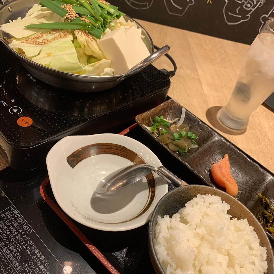 飲食店繁盛会さんのインスタグラム写真 - (飲食店繁盛会Instagram)「笠岡です。今日は朝7時に家を出て福岡です。到着して早々、最近、元気がいいと聞く、もつ鍋おおやまでランチ。体重計が気になるところです。 #飲食店繁盛会　#飲食店コンサルタント」1月21日 12時18分 - hanjoukai