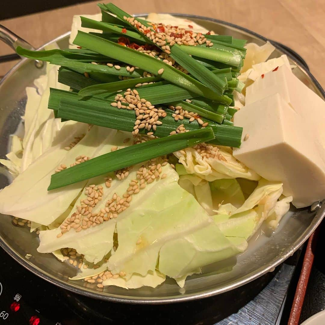 飲食店繁盛会さんのインスタグラム写真 - (飲食店繁盛会Instagram)「笠岡です。今日は朝7時に家を出て福岡です。到着して早々、最近、元気がいいと聞く、もつ鍋おおやまでランチ。体重計が気になるところです。 #飲食店繁盛会　#飲食店コンサルタント」1月21日 12時18分 - hanjoukai