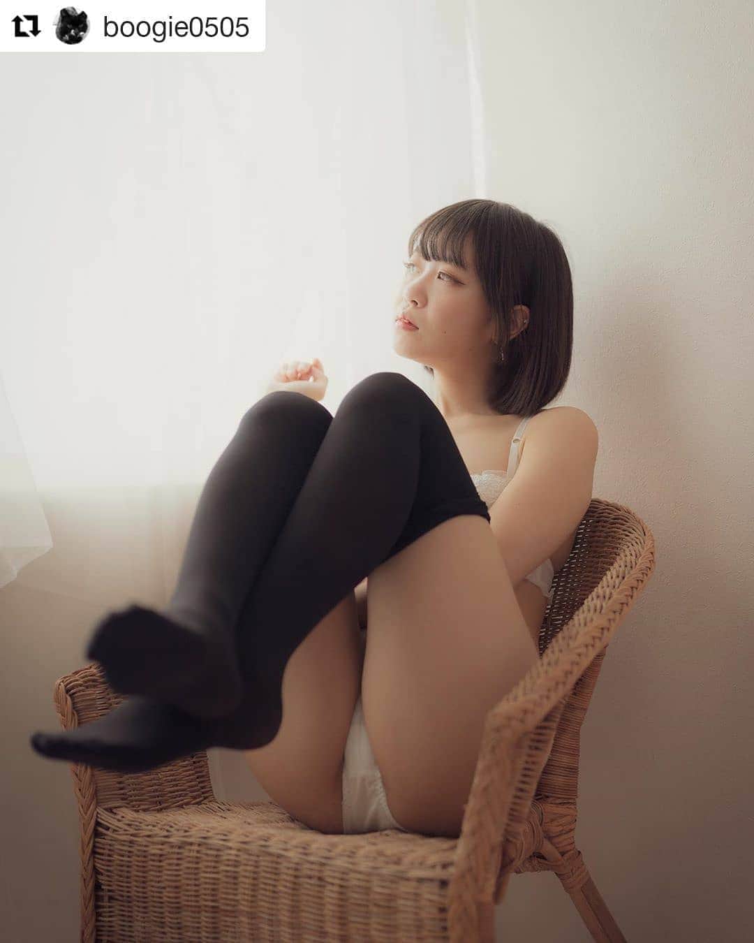 熊本アイさんのインスタグラム写真 - (熊本アイInstagram)「@boogie0505 (@get_repost) ・・・ model : 熊本アイ @eye.1010  #portrait #portraitphotography #photography #lovers_nippon_portrait #good_portraits_japan #good_portraits_world #girlsphoto #japanesegirl #style #pantyhose #blackpantyhose #leg #legs #legs4days #ポートレート #ポートレート好きな人と繋がりたい #写真好きな人と繋がりたい #カメラ好きな人と繋がりたい #ファインダー越しの私の世界 #ガールズフォト #脚 #脚フェチ #黒タイツ #ランジェリー #被写体 #被写体モデル #被写体募集 #モデル募集 #撮影依頼募集中 #aikumamoto」1月21日 12時29分 - eye.1010