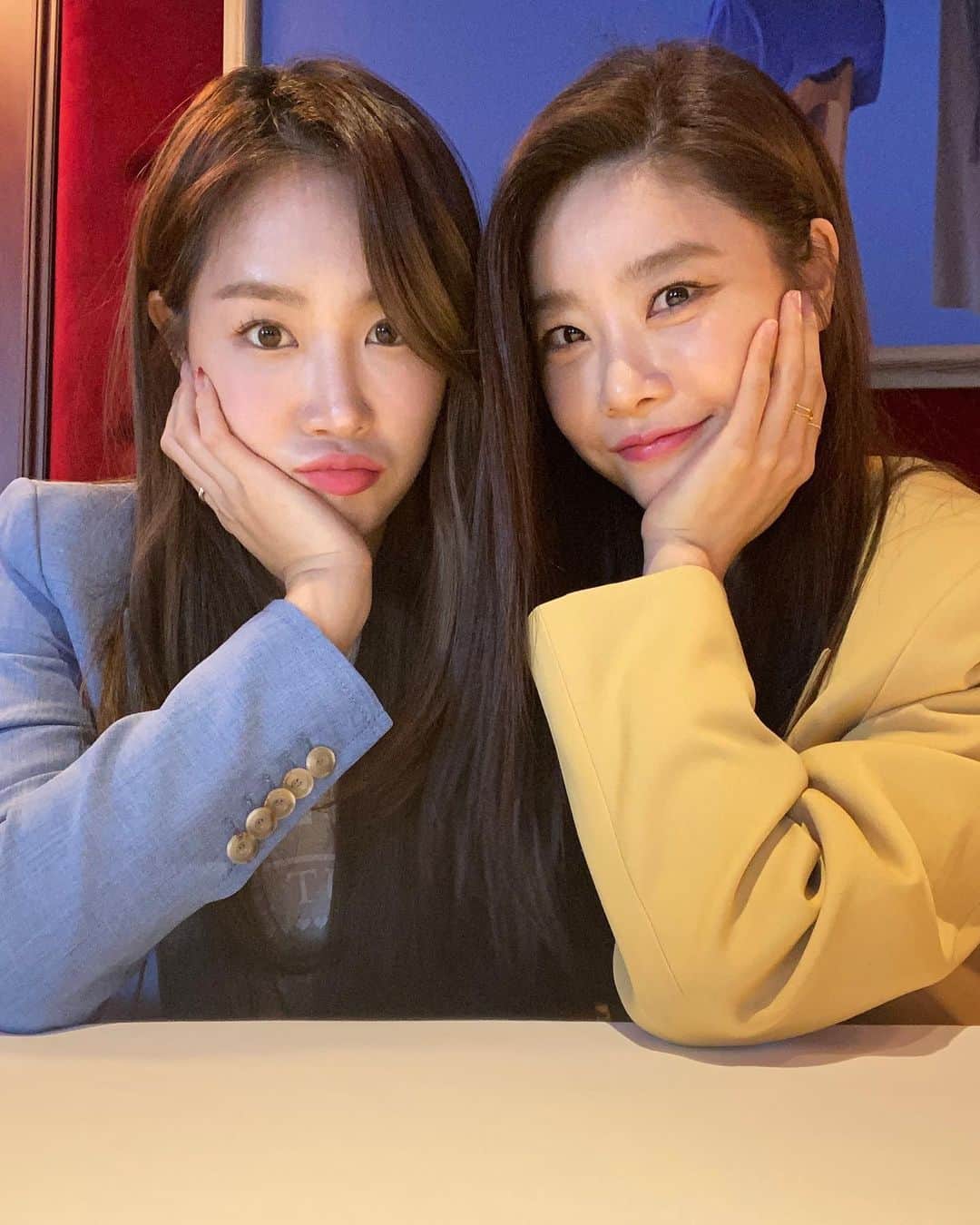 のインスタグラム：「#클라랑스  #CLARINS 예쁜 행사장에서 예쁜 깡지랑💙💛 @soooo_you」