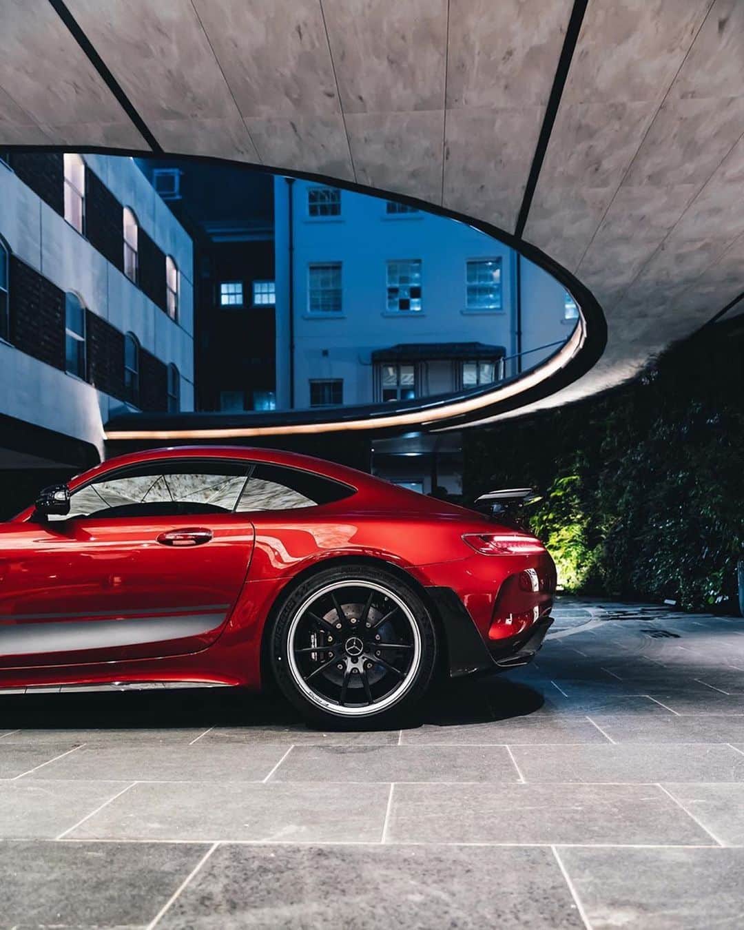 CARLiFESTYLEさんのインスタグラム写真 - (CARLiFESTYLEInstagram)「HOT Mercedes AMG GT R Pro. 👍🏼or👎🏼? Photo by @tfjj | @rana65556 #carlifestyle」1月21日 15時02分 - carlifestyle