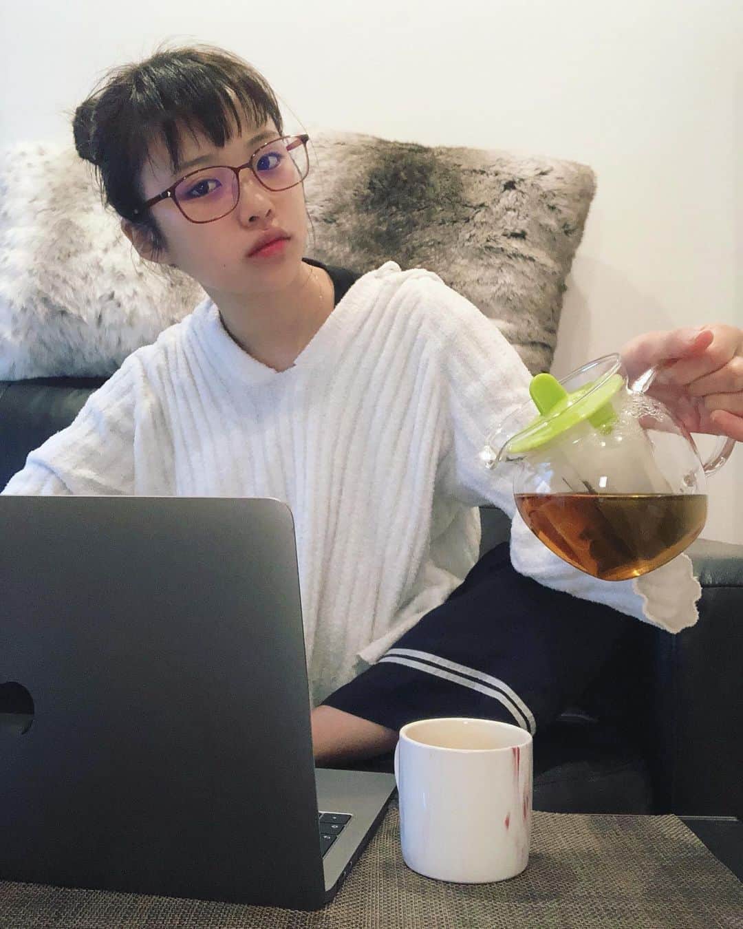 石井美音奈のインスタグラム：「Edit at my house today  #編集　#うらきす #urakiss」